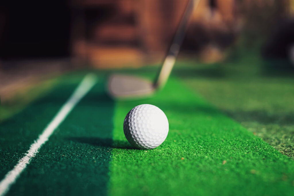 Golf travailler son putting à la maison